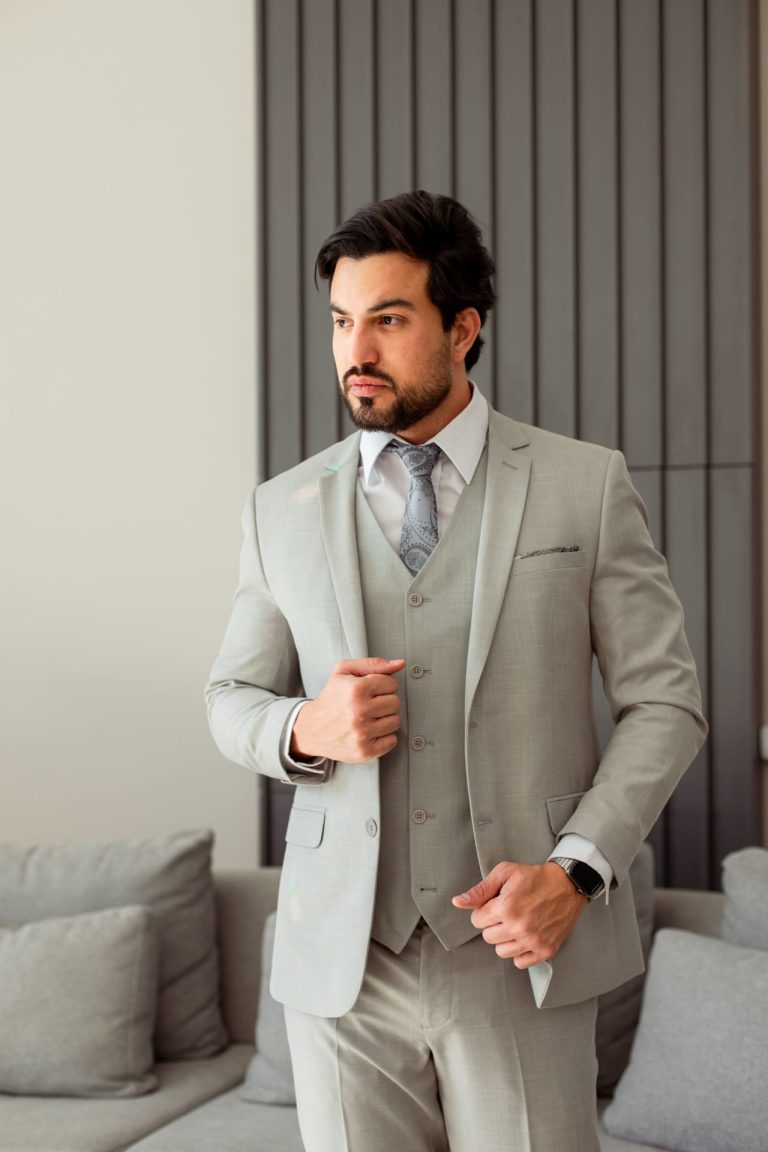 aluguel ternos em cascavel - Thais Fabrini Atelier